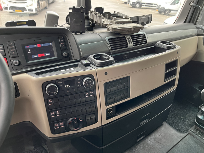 MAN TGX 18.460 XXL / Motor Defect -> Not Running / Retarder / 645 dkm / 2 Tanks - Vilcējs: foto 5 MAN TGX 18.460 XXL / Motor Defect -> Not Running / Retarder / 645 dkm / 2 Tanks - Vilcējs: foto 5