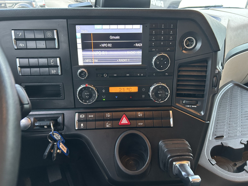 Mercedes-Benz Actros 1842 Bigspace / 770 dkm / Mega / New Tacho / Stand Klima / 2 Tanks - Vilcējs: foto 5 Mercedes-Benz Actros 1842 Bigspace / 770 dkm / Mega / New Tacho / Stand Klima / 2 Tanks - Vilcējs: foto 5