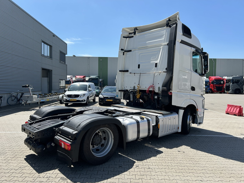 Mercedes-Benz Actros 1842 Bigspace / 770 dkm / Mega / New Tacho / Stand Klima / 2 Tanks - Vilcējs: foto 2 Mercedes-Benz Actros 1842 Bigspace / 770 dkm / Mega / New Tacho / Stand Klima / 2 Tanks - Vilcējs: foto 2