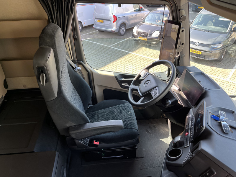 Mercedes-Benz Actros 2645 Bigspace / 341 dkm / 6x2 / Mirror Cam - Vilcējs: foto 3 Mercedes-Benz Actros 2645 Bigspace / 341 dkm / 6x2 / Mirror Cam - Vilcējs: foto 3