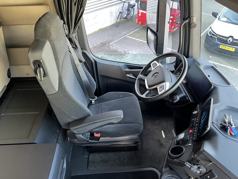 Mercedes-Benz Actros L 1845 Gigaspace / 2 Tanks / Stand Klima / APK TUV 11-25 - Vilcējs: foto 3 Mercedes-Benz Actros L 1845 Gigaspace / 2 Tanks / Stand Klima / APK TUV 11-25 - Vilcējs: foto 3