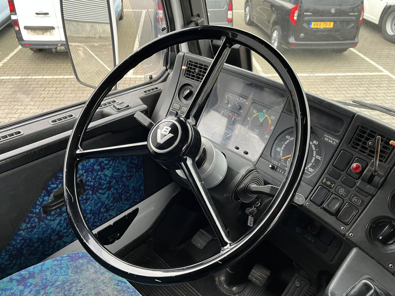 Scania R 143H V8 500 Streamline / V8 Sound / Retarder / Old Skool Classic - Vilcējs: foto 4 Scania R 143H V8 500 Streamline / V8 Sound / Retarder / Old Skool Classic - Vilcējs: foto 4