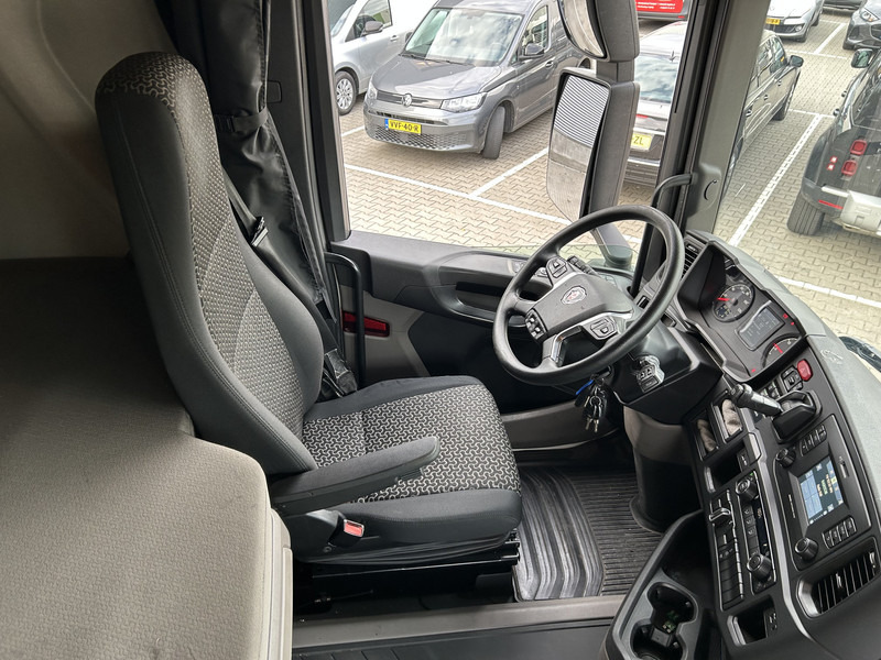 Scania R450 Highline / Retarder / 808 dkm / APK TUV 07-26 - Vilcējs: foto 3 Scania R450 Highline / Retarder / 808 dkm / APK TUV 07-26 - Vilcējs: foto 3