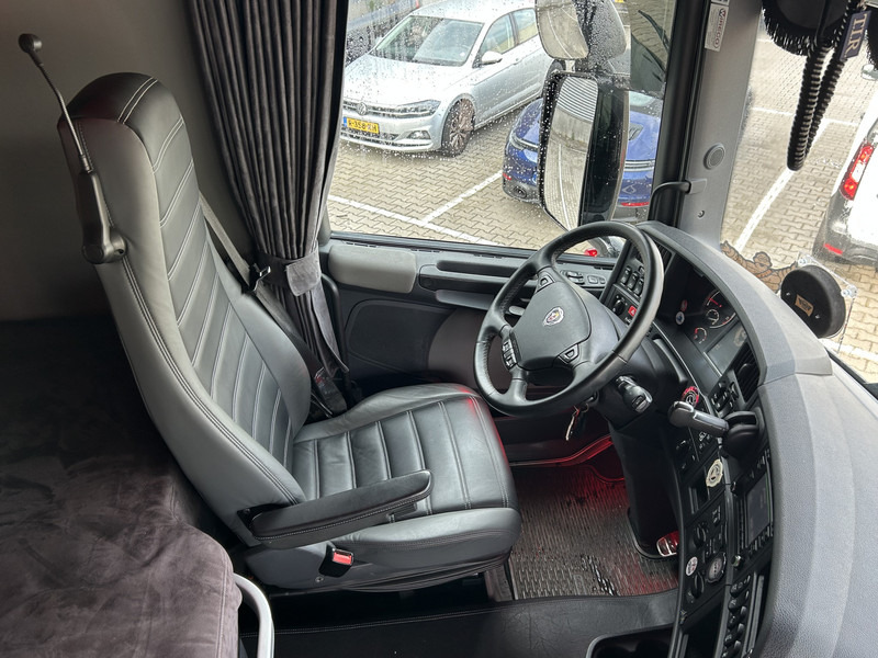 Scania R520 V8 / Showtruck / Buffl Special Interior / Vol Lucht / Retarder - Vilcējs: foto 3 Scania R520 V8 / Showtruck / Buffl Special Interior / Vol Lucht / Retarder - Vilcējs: foto 3