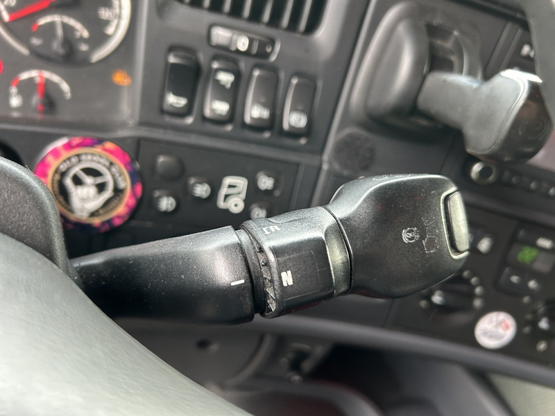 Scania R520 V8 / Showtruck / Buffl Special Interior / Vol Lucht / Retarder - Vilcējs: foto 5 Scania R520 V8 / Showtruck / Buffl Special Interior / Vol Lucht / Retarder - Vilcējs: foto 5