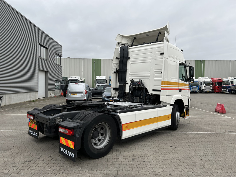 Volvo FM 370 Globetrotter / 770 dkm / 2 Tanks / APK TUV 07-25 - Vilcējs: foto 2 Volvo FM 370 Globetrotter / 770 dkm / 2 Tanks / APK TUV 07-25 - Vilcējs: foto 2