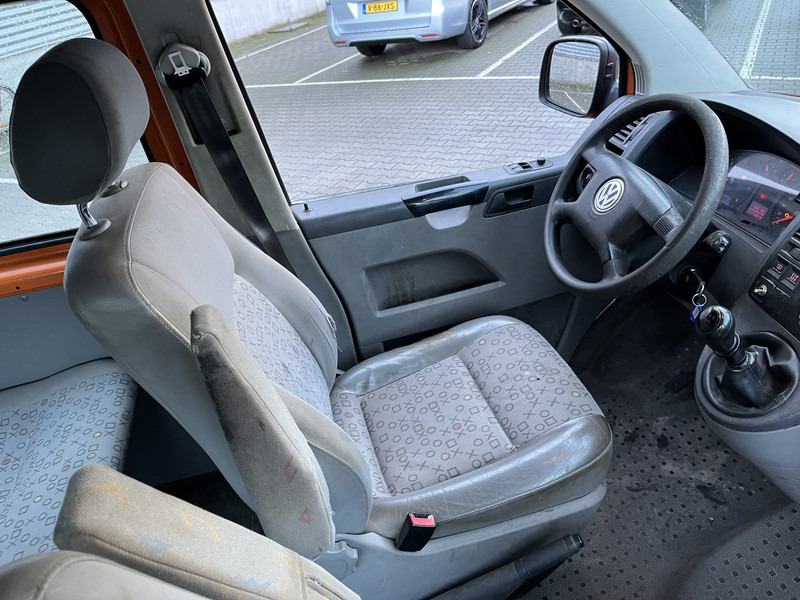 Volkswagen Transporter T5 2.5 TDI / L2 H1 / Double Cabin / Tow Bar - Mazs furgons, Kravas-pasažieru furgons: foto 3 Volkswagen Transporter T5 2.5 TDI / L2 H1 / Double Cabin / Tow Bar - Mazs furgons, Kravas-pasažieru furgons: foto 3