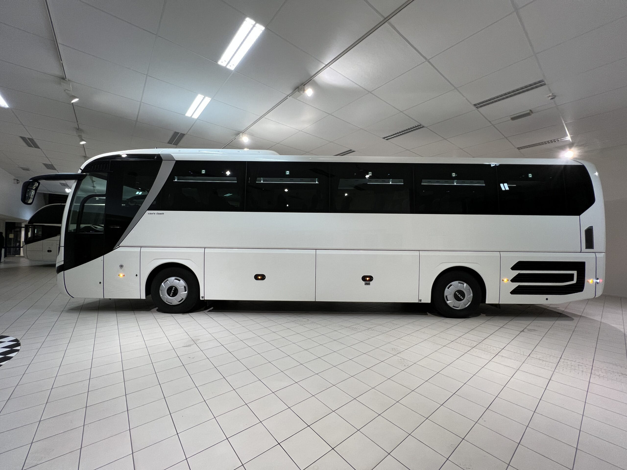 MAN Lions Coach R07 Euro 6E - Starppilsētu autobuss: foto 4 MAN Lions Coach R07 Euro 6E - Starppilsētu autobuss: foto 4