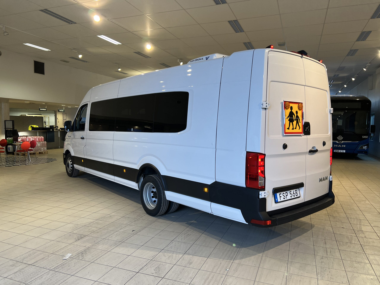 MAN TGE 6.160 Intercity - Mikroautobuss, Pasažieru furgons: foto 4 MAN TGE 6.160 Intercity - Mikroautobuss, Pasažieru furgons: foto 4