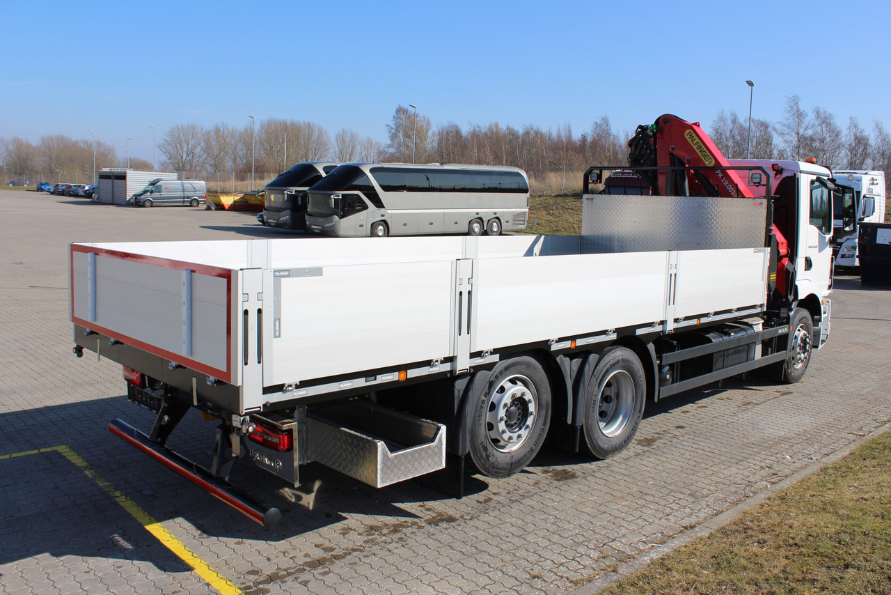 MAN TGM 26.320 6×2-4 PK19.001SLD5 Brädgårdsbil - Bortu kravas automašīna/ Platforma, Kravas auto ar manipulatoru: foto 3 MAN TGM 26.320 6×2-4 PK19.001SLD5 Brädgårdsbil - Bortu kravas automašīna/ Platforma, Kravas auto ar manipulatoru: foto 3