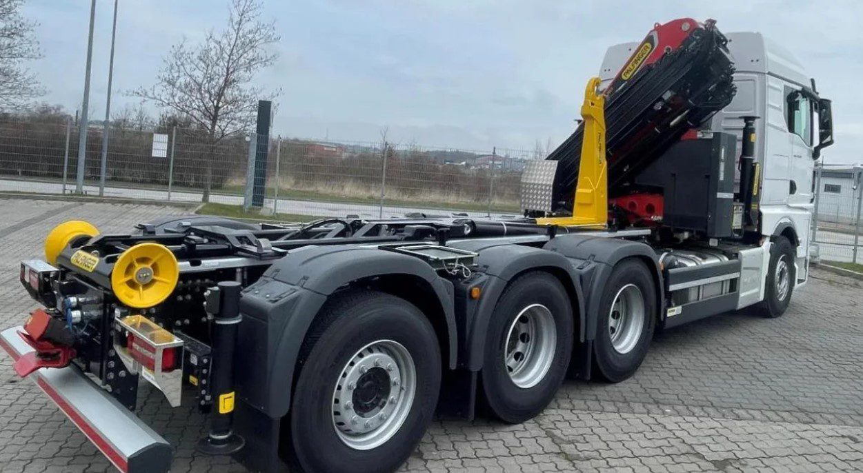 MAN TGS 35.510 8×4 Tridem kranväxlare Palfinger - Pacēlājs ar āķi, Kravas auto ar manipulatoru: foto 4 MAN TGS 35.510 8×4 Tridem kranväxlare Palfinger - Pacēlājs ar āķi, Kravas auto ar manipulatoru: foto 4