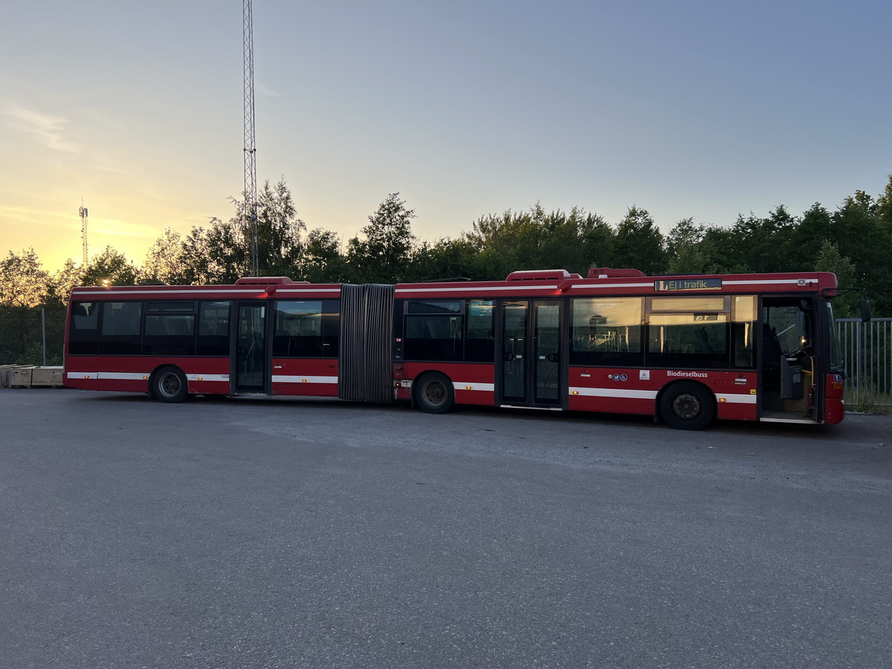 SCANIA Omnilink ledbuss EEV - Posmainais autobuss: foto 1 SCANIA Omnilink ledbuss EEV - Posmainais autobuss: foto 1