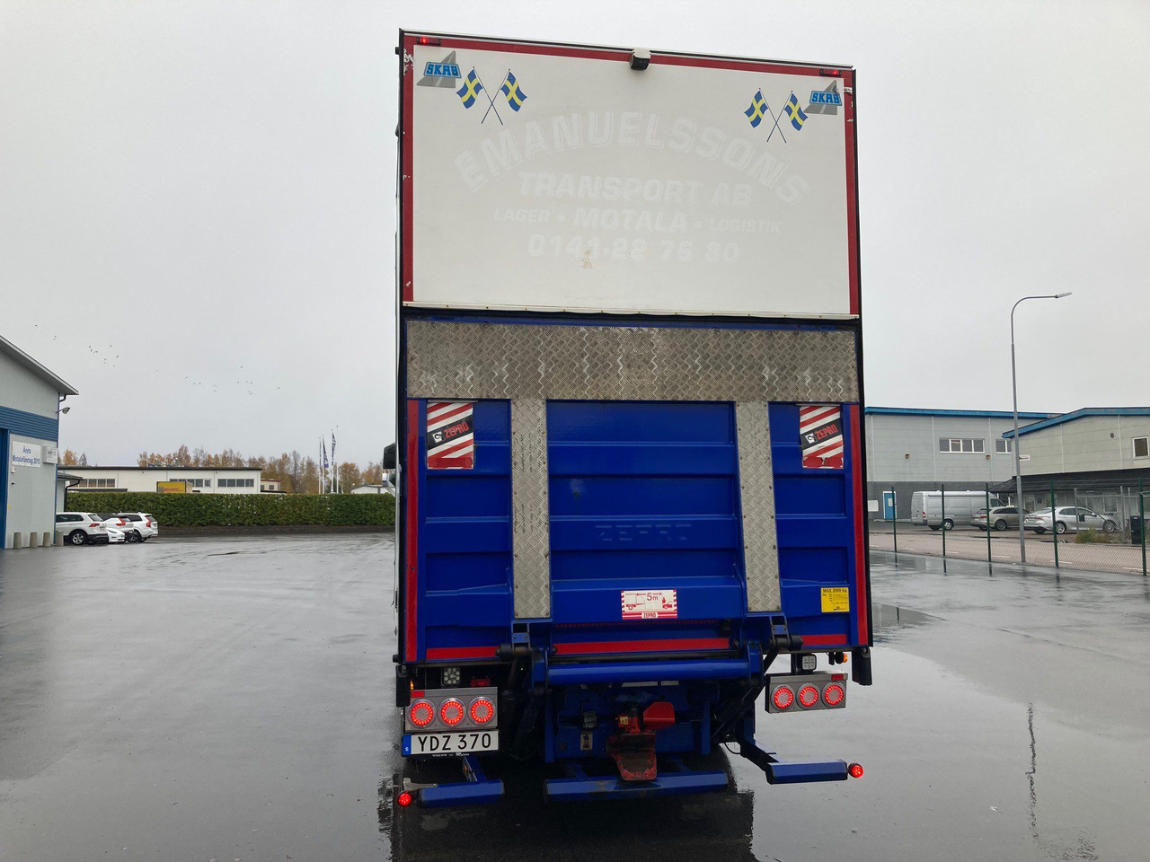 Kravas automašīna ar slēgto virsbūvi Volvo FH Fjärr: foto 7