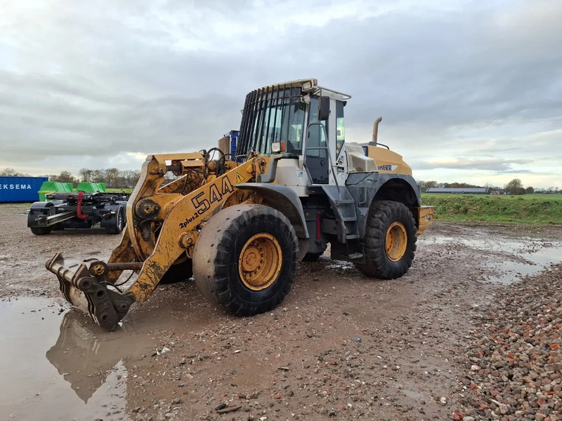 Liebherr L 544 - Riteņu iekrāvējs: foto 1 Liebherr L 544 - Riteņu iekrāvējs: foto 1