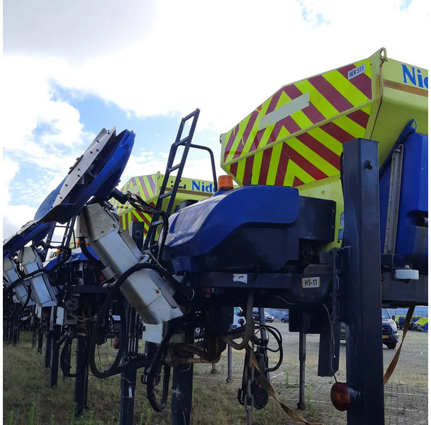 NIDO Stratos B70-42 PCLN-700 - Sāls un smilts kaisītājs: foto 4 NIDO Stratos B70-42 PCLN-700 - Sāls un smilts kaisītājs: foto 4