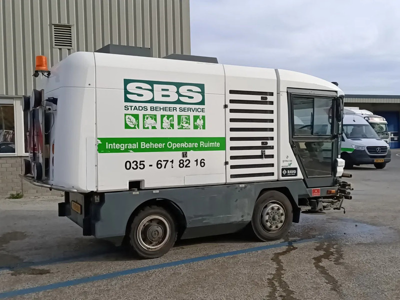 Ravo 540 5-Series 540 - Ielu tīrīšanas mašīna: foto 5 Ravo 540 5-Series 540 - Ielu tīrīšanas mašīna: foto 5