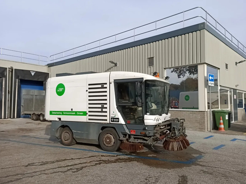 Ravo 540 - Ielu tīrīšanas mašīna: foto 3 Ravo 540 - Ielu tīrīšanas mašīna: foto 3