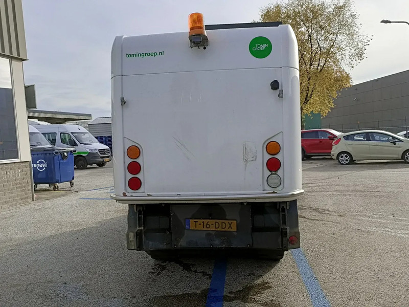 Ravo 540 - Ielu tīrīšanas mašīna: foto 5 Ravo 540 - Ielu tīrīšanas mašīna: foto 5