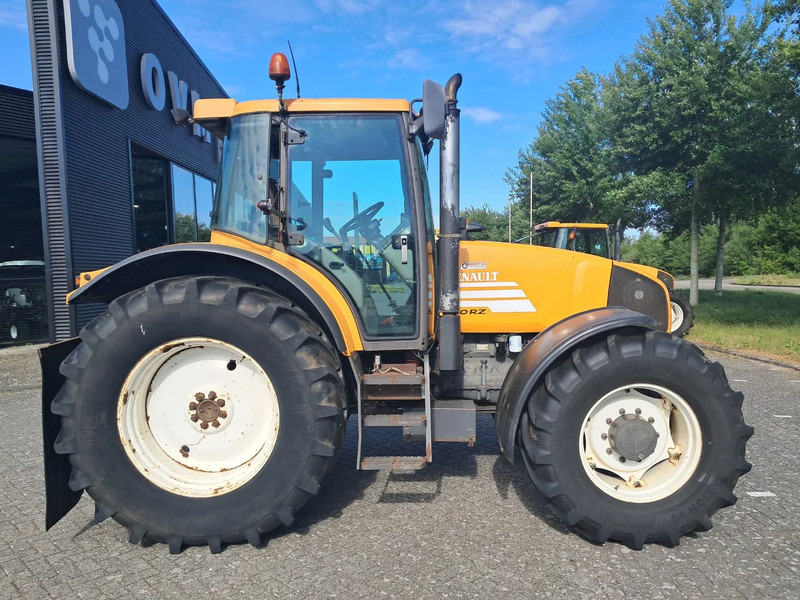 Renault ARES 640 RZ ARES 640 RZ - Traktors: foto 2 Renault ARES 640 RZ ARES 640 RZ - Traktors: foto 2