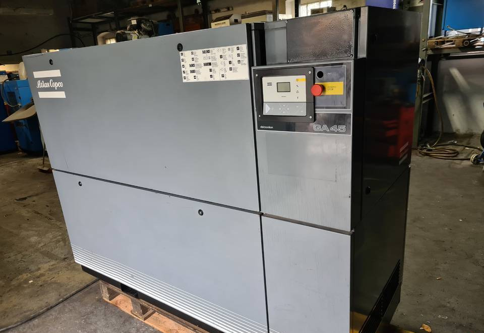 Kompresor śrubowy ATLAS COPCO GA 45 - Gaisa kompresors: foto 2 Kompresor śrubowy ATLAS COPCO GA 45 - Gaisa kompresors: foto 2