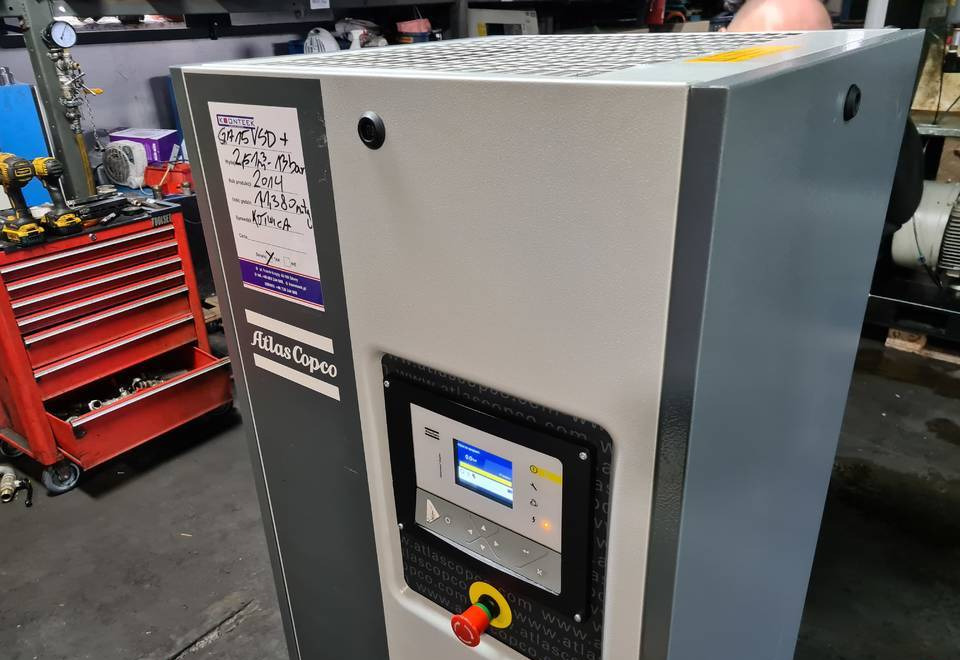 Kompresor śrubowy Atlas Copco GA 15 VSD ff + - Gaisa kompresors: foto 2 Kompresor śrubowy Atlas Copco GA 15 VSD ff + - Gaisa kompresors: foto 2