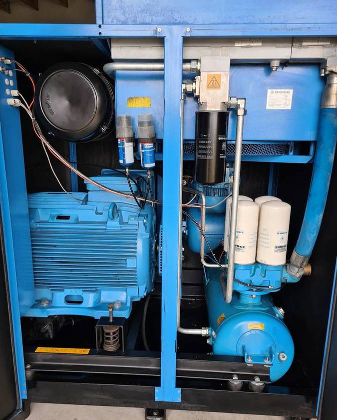 Kompresor śrubowy BOGE S 150-3 110 kW - Gaisa kompresors: foto 5 Kompresor śrubowy BOGE S 150-3 110 kW - Gaisa kompresors: foto 5