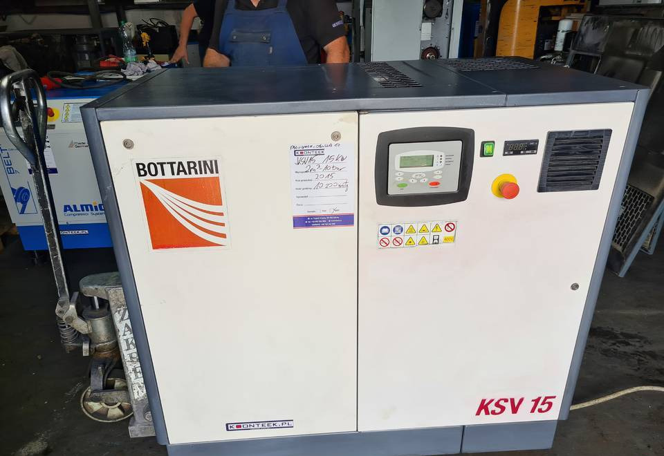 Kompresor śrubowy BOTTARINI KSV 15, 15 kw, 2015r - Gaisa kompresors: foto 1 Kompresor śrubowy BOTTARINI KSV 15, 15 kw, 2015r - Gaisa kompresors: foto 1