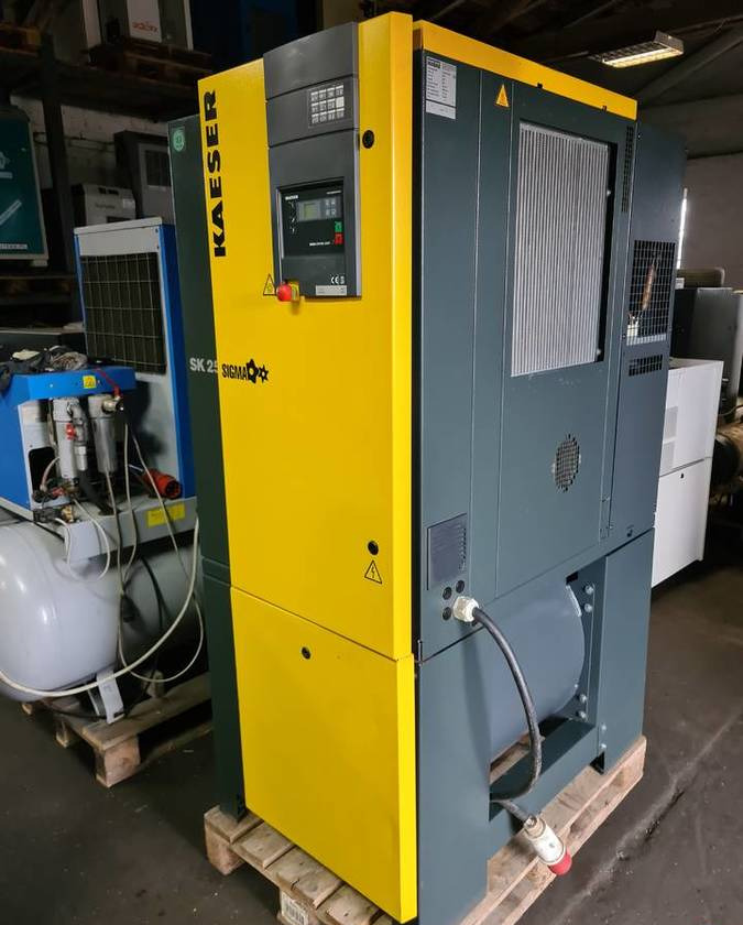 Kompresor śrubowy KAESER Aircenter SK25 15 kw - Gaisa kompresors: foto 2 Kompresor śrubowy KAESER Aircenter SK25 15 kw - Gaisa kompresors: foto 2