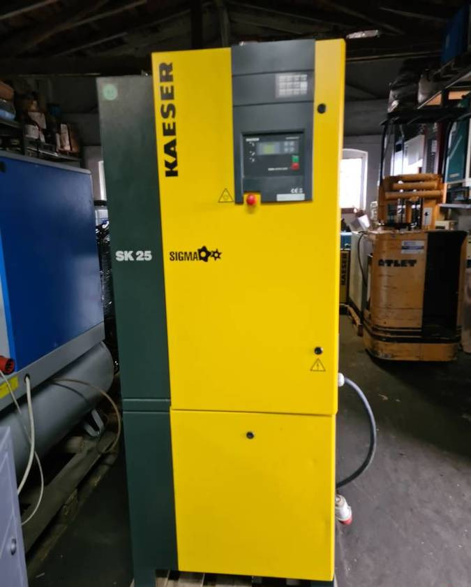 Kompresor śrubowy KAESER Aircenter SK25 15 kw - Gaisa kompresors: foto 3 Kompresor śrubowy KAESER Aircenter SK25 15 kw - Gaisa kompresors: foto 3