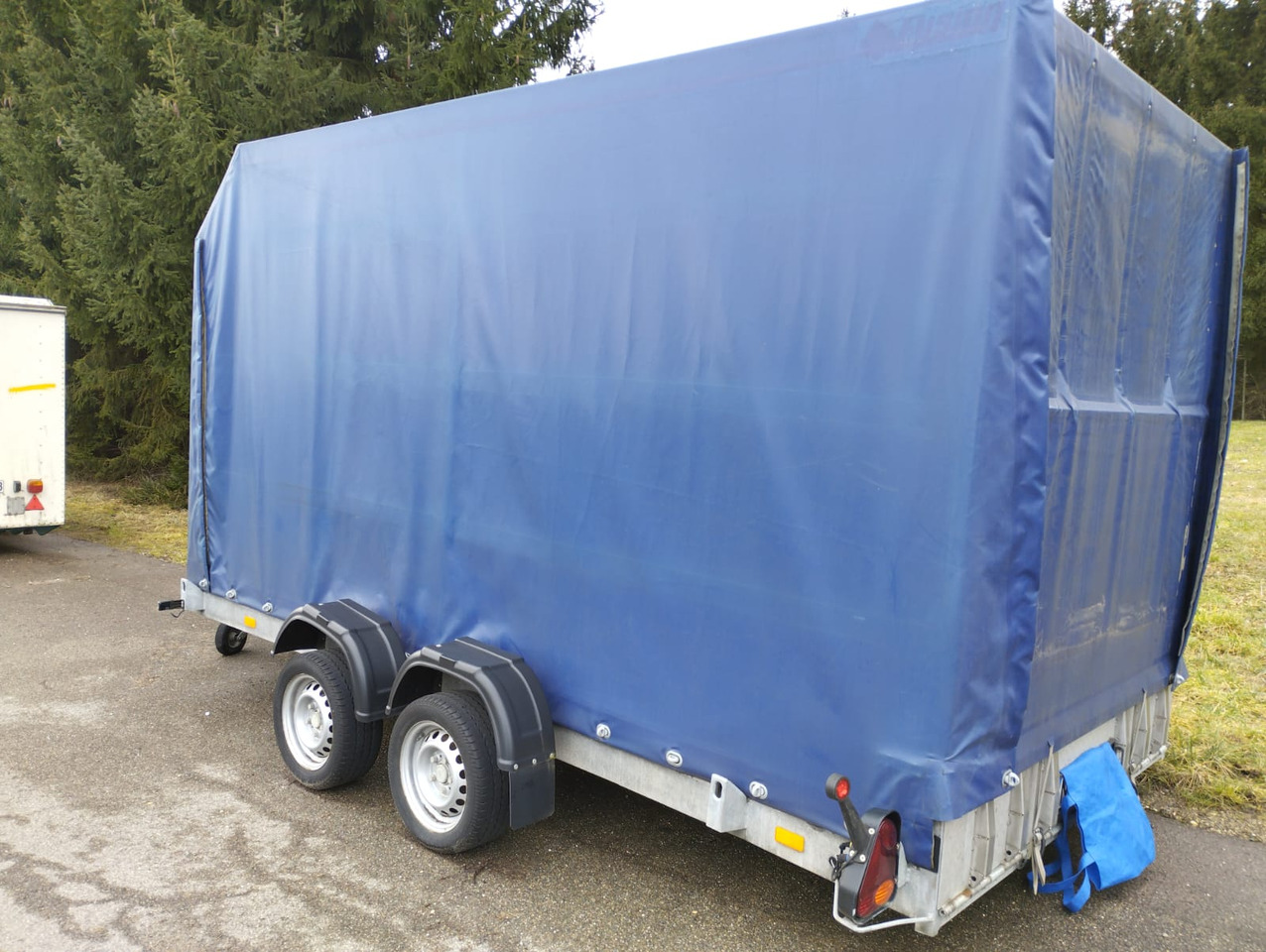 VEZEKO 400 x 187 3,5 t Absenkanhänger Huski 40.35 - Piekabe ar tentu: foto 2 VEZEKO 400 x 187 3,5 t Absenkanhänger Huski 40.35 - Piekabe ar tentu: foto 2