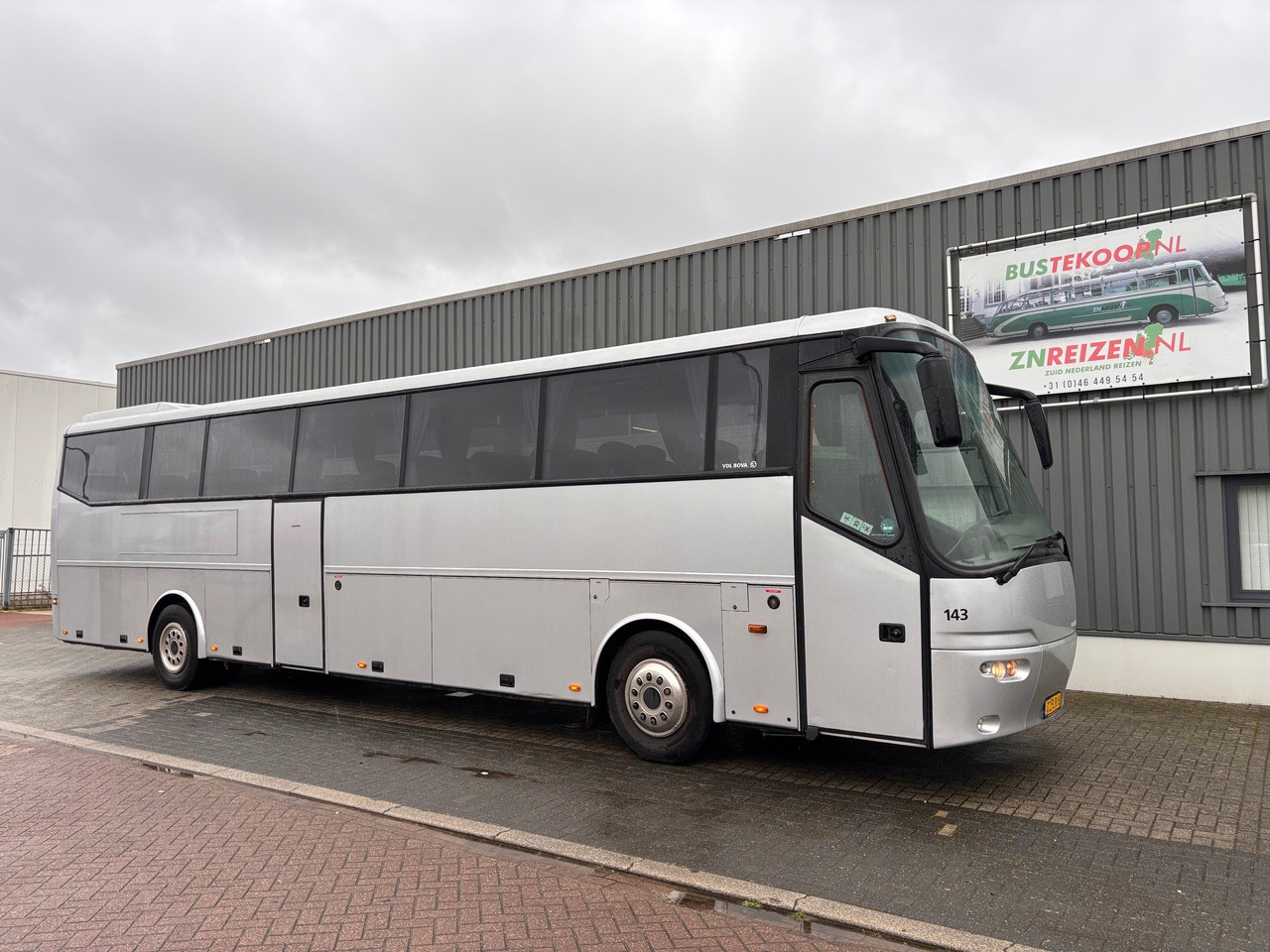 VDL Bova Futura FHD 127.365 (2x Available!!!) - Starppilsētu autobuss: foto 1 VDL Bova Futura FHD 127.365 (2x Available!!!) - Starppilsētu autobuss: foto 1