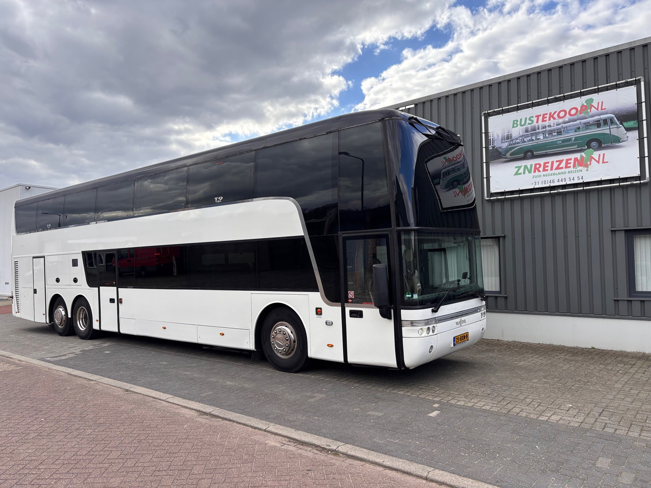 Vanhool TD927 Astromega EURO 5 Dubbeldekker 90 pax - Divstāvu autobuss: foto 2 Vanhool TD927 Astromega EURO 5 Dubbeldekker 90 pax - Divstāvu autobuss: foto 2