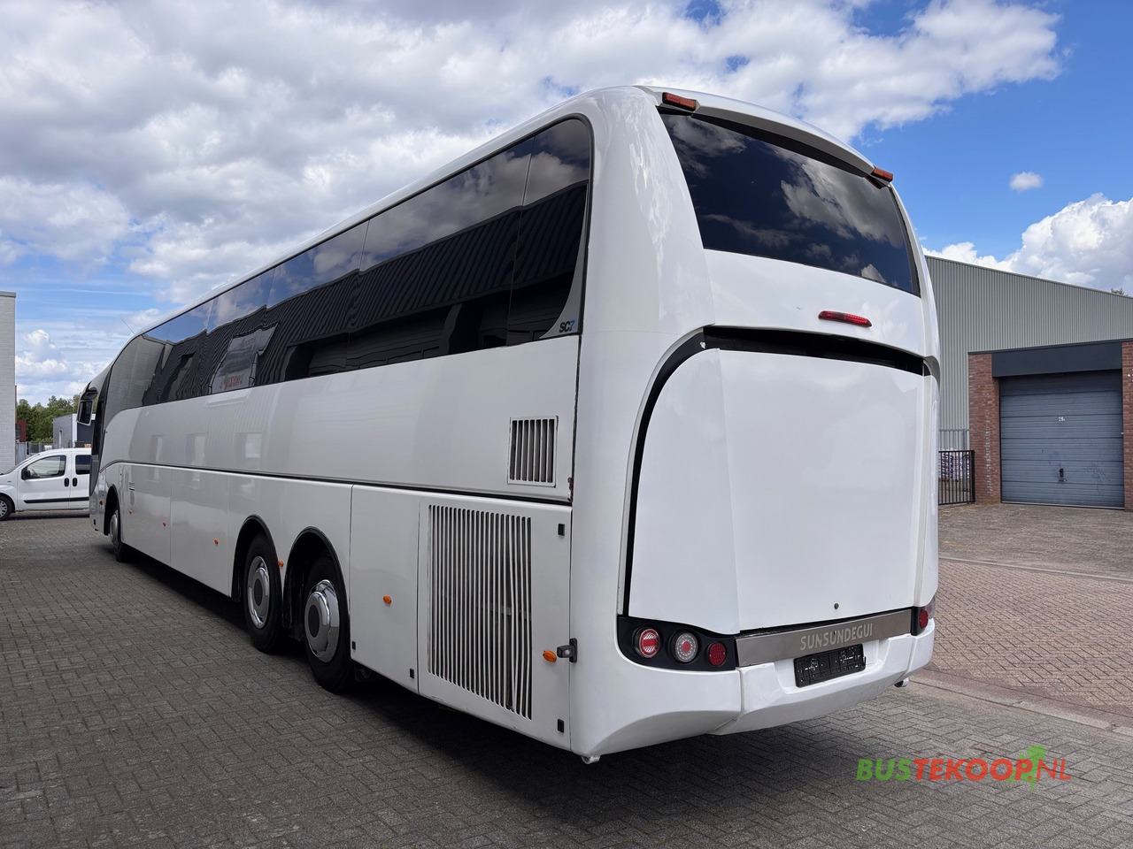 Volvo B11R SUNSUNDEGUI SC7, Euro 6. - Starppilsētu autobuss: foto 4 Volvo B11R SUNSUNDEGUI SC7, Euro 6. - Starppilsētu autobuss: foto 4