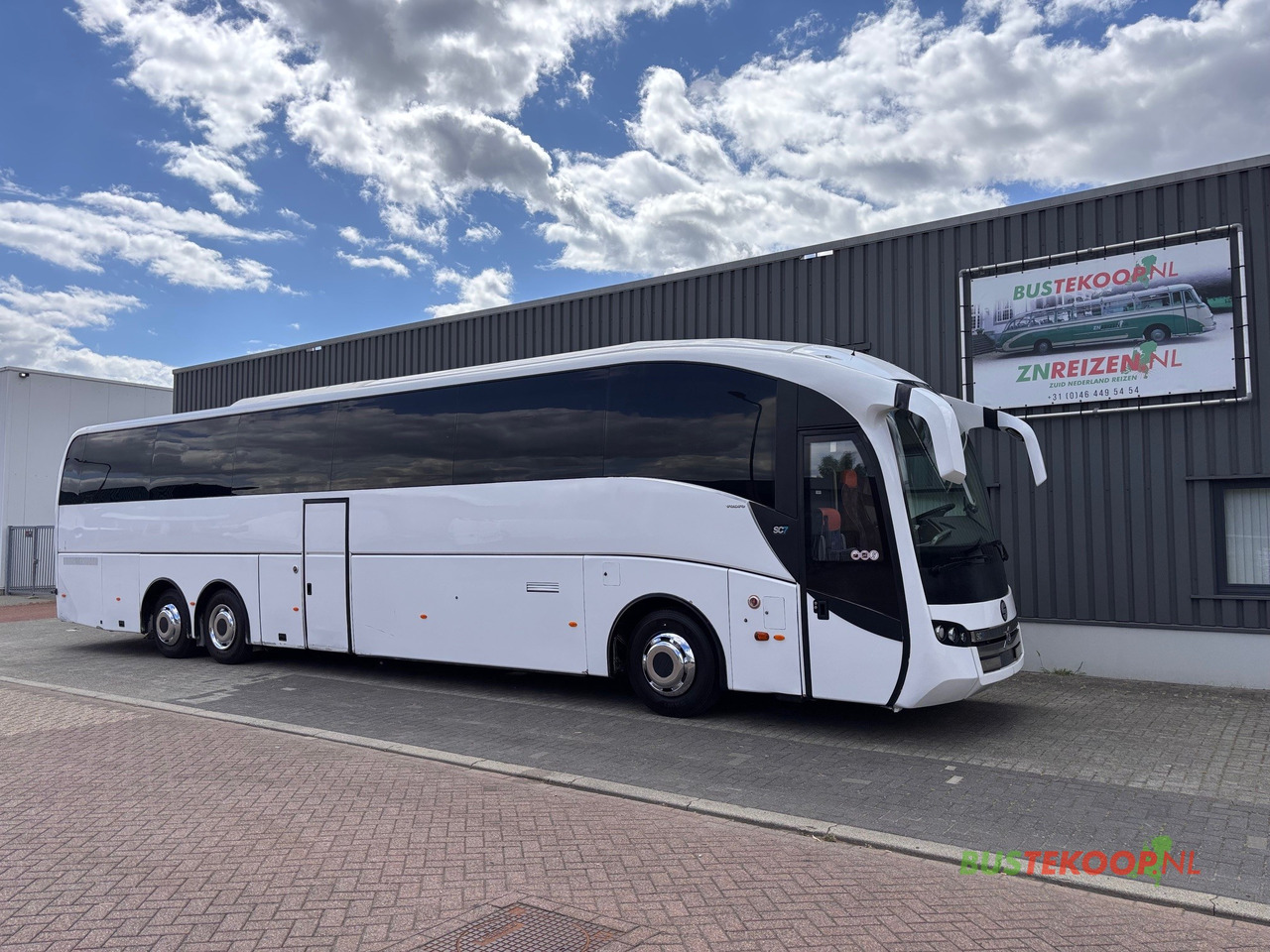 Volvo B11R SUNSUNDEGUI SC7, Euro 6. - Starppilsētu autobuss: foto 1 Volvo B11R SUNSUNDEGUI SC7, Euro 6. - Starppilsētu autobuss: foto 1