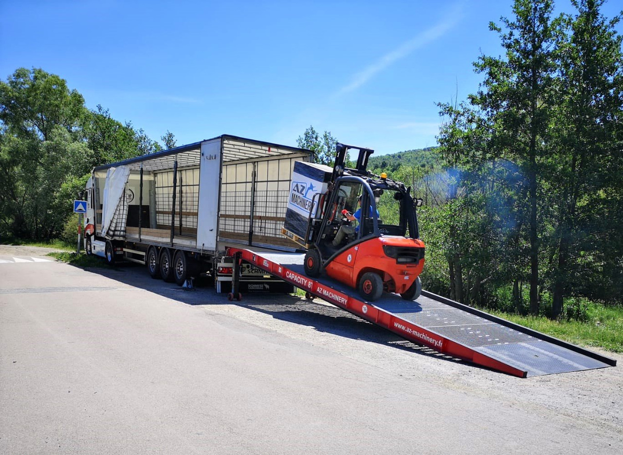 AZ RAMP-PRIME PRIME WLO + 12 . Industrial Mobil Loading Ramp - Iekraušanas rampa: foto 2 AZ RAMP-PRIME PRIME WLO + 12 . Industrial Mobil Loading Ramp - Iekraušanas rampa: foto 2