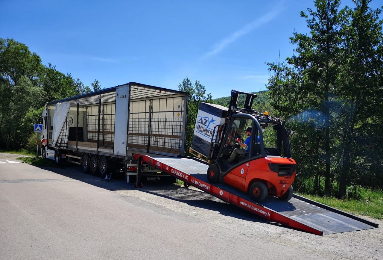 AZ RAMP-PRIME PRIME WLO + 8 . Industrial Mobil Loading Ramp - Iekraušanas rampa: foto 2 AZ RAMP-PRIME PRIME WLO + 8 . Industrial Mobil Loading Ramp - Iekraušanas rampa: foto 2