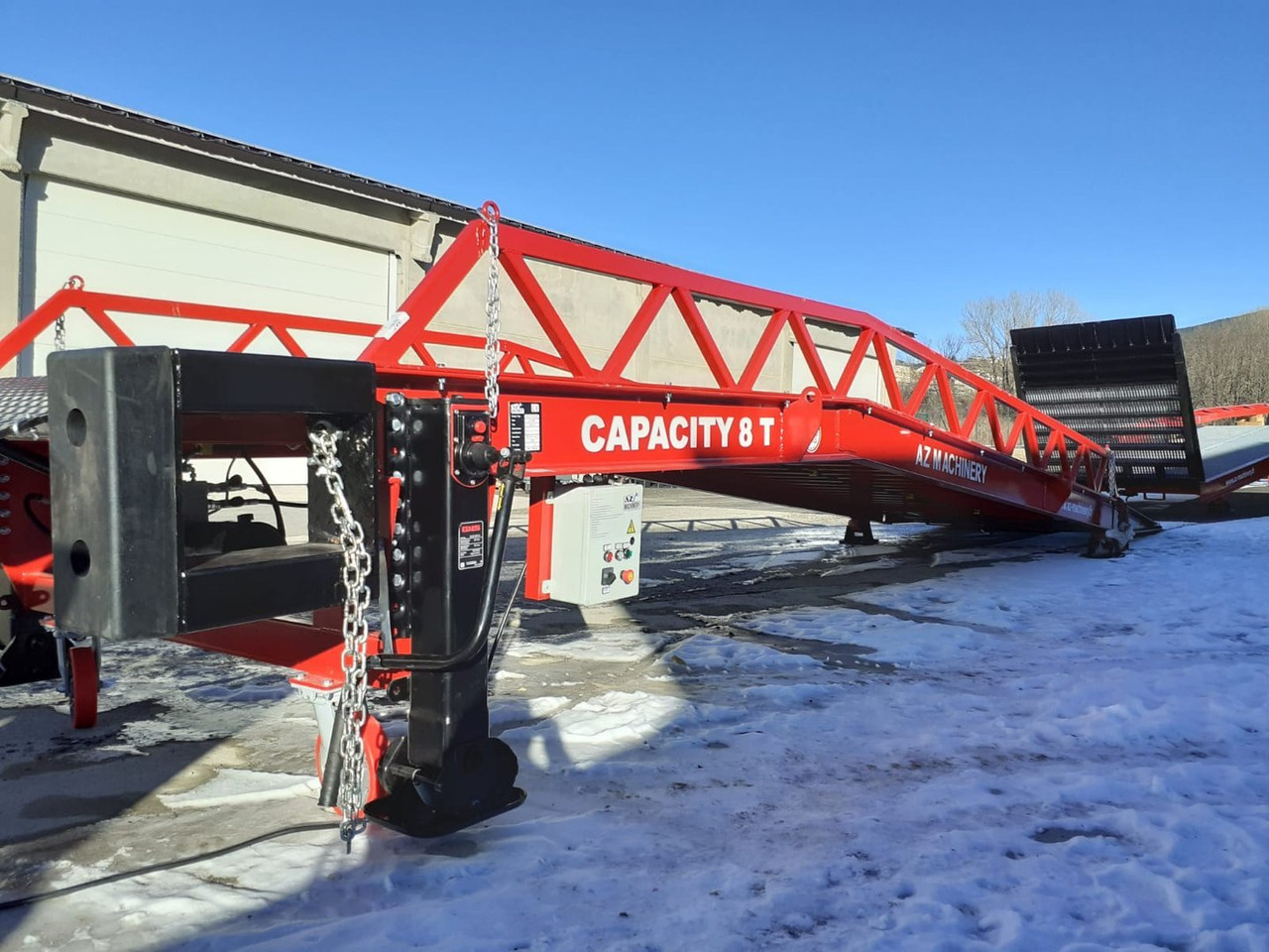 Loading Ramp with with electric tilting bridge - AZ RAMP - STAR- 10T-ZR-E. 10 ton capacity - Iekraušanas rampa: foto 3 Loading Ramp with with electric tilting bridge - AZ RAMP - STAR- 10T-ZR-E. 10 ton capacity - Iekraušanas rampa: foto 3