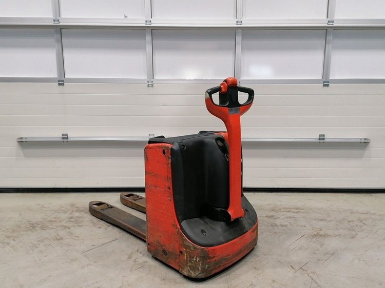 Used Electric Pallet Truck-Fenwick-T16 - Rokas palešu ratiņi: foto 3 Used Electric Pallet Truck-Fenwick-T16 - Rokas palešu ratiņi: foto 3