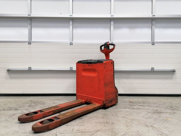 Used Electric Pallet Truck-Fenwick-T16 - Rokas palešu ratiņi: foto 2 Used Electric Pallet Truck-Fenwick-T16 - Rokas palešu ratiņi: foto 2