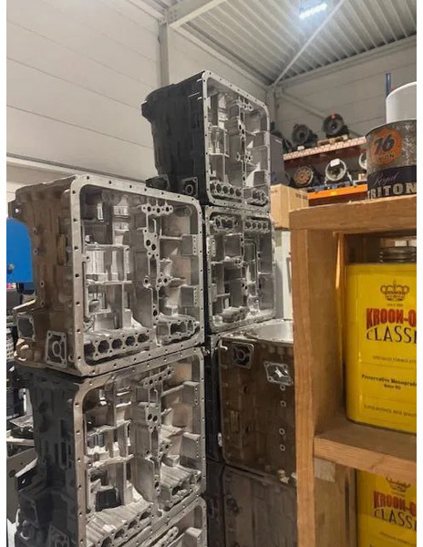 Volvo Powertronic versnellingsbakken hoofdhuizen - Pārnesumkārba: foto 1 Volvo Powertronic versnellingsbakken hoofdhuizen - Pārnesumkārba: foto 1