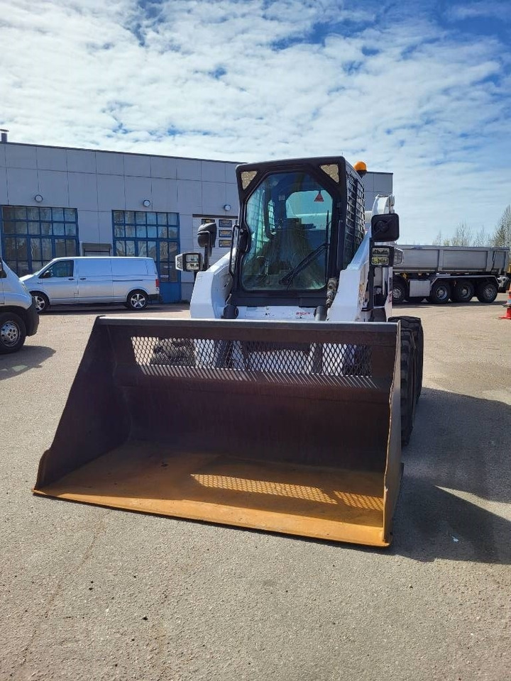 Bobcat A 300  - Kompaktiekrāvējs: foto 5 Bobcat A 300  - Kompaktiekrāvējs: foto 5