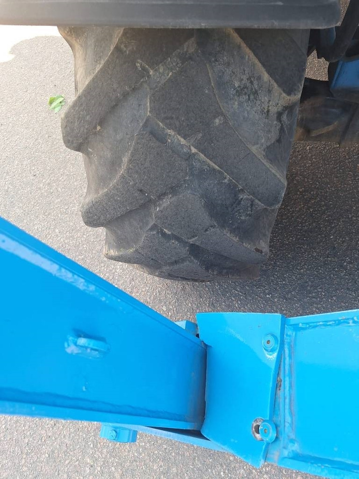 Genie GTH 3518 R - Teleskopiskais iekrāvējs: foto 4 Genie GTH 3518 R - Teleskopiskais iekrāvējs: foto 4