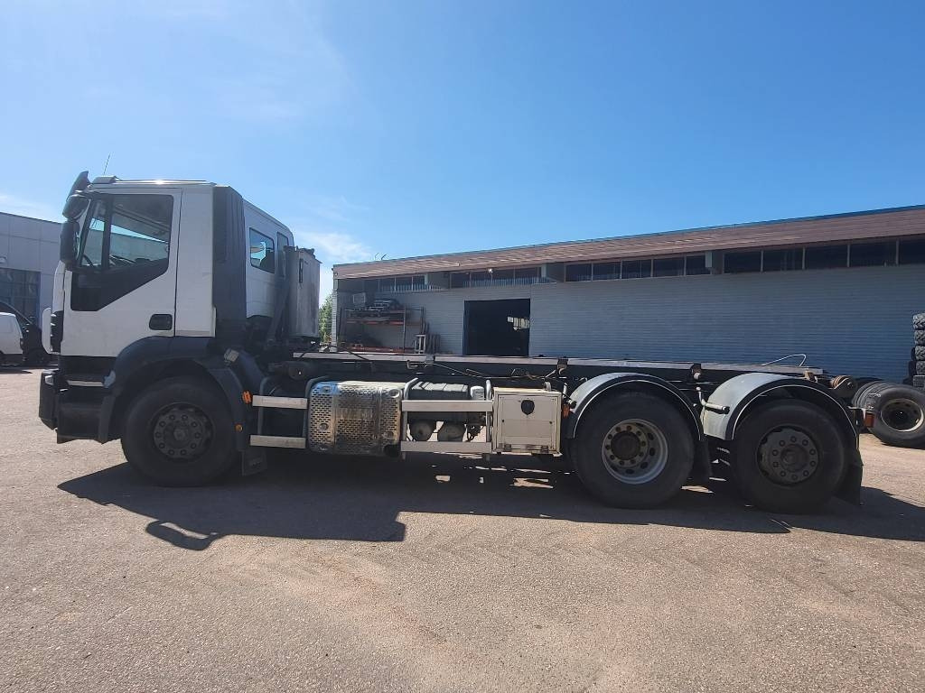 Iveco Stralis-360 - Kravas automašīna - kabeļu sistēma: foto 5 Iveco Stralis-360 - Kravas automašīna - kabeļu sistēma: foto 5