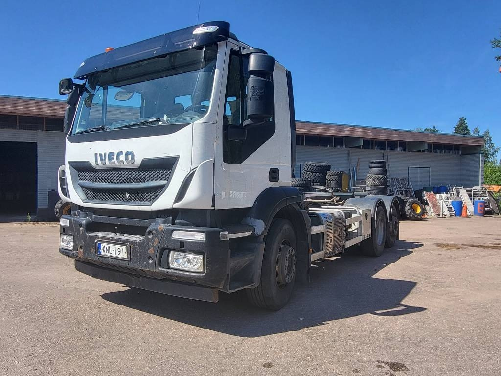 Iveco Stralis-360 - Kravas automašīna - kabeļu sistēma: foto 3 Iveco Stralis-360 - Kravas automašīna - kabeļu sistēma: foto 3