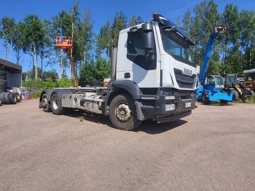 Iveco Stralis-360 - Kravas automašīna - kabeļu sistēma: foto 1 Iveco Stralis-360 - Kravas automašīna - kabeļu sistēma: foto 1
