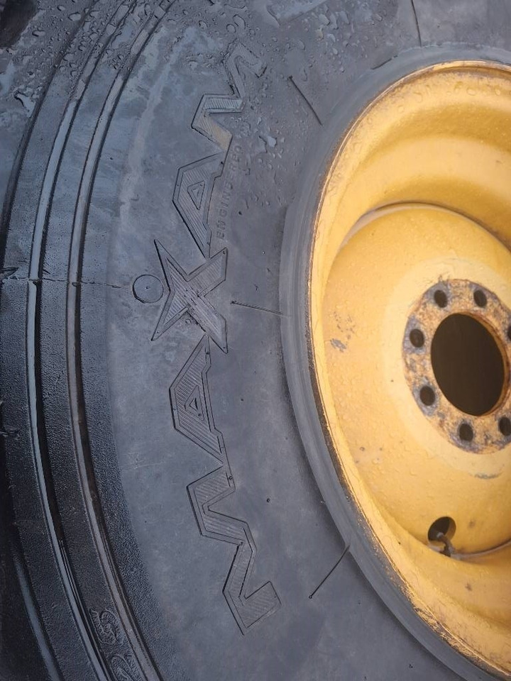 Maxam 17.5R25 4kpl renkaat - Riepa - Celtniecības tehnika: foto 4 Maxam 17.5R25 4kpl renkaat - Riepa - Celtniecības tehnika: foto 4