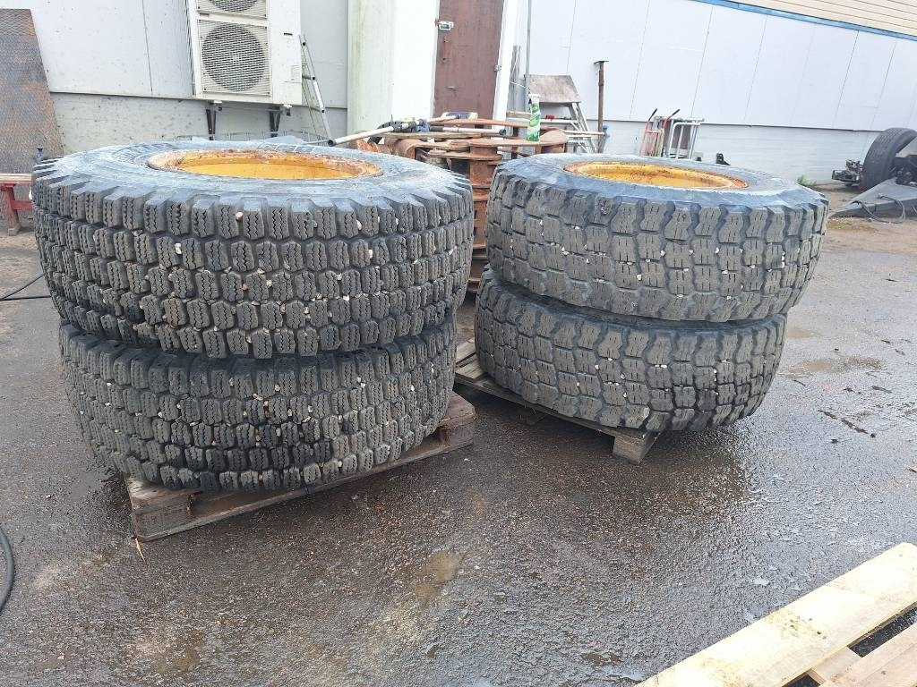 Michelin 17.5R-25 Renkaat 4kpl - Riepa - Celtniecības tehnika: foto 1 Michelin 17.5R-25 Renkaat 4kpl - Riepa - Celtniecības tehnika: foto 1