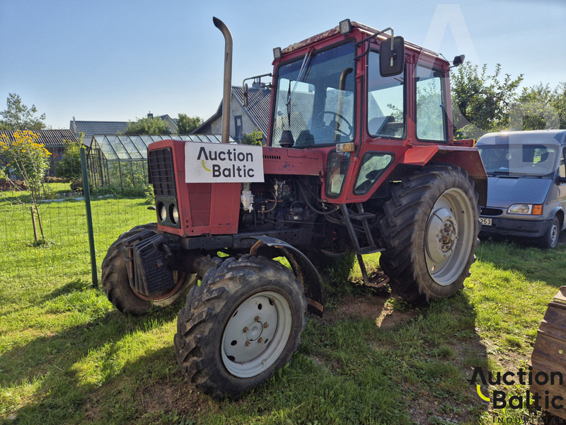 Belarus MTZ 82 - Traktors: foto 1 Belarus MTZ 82 - Traktors: foto 1