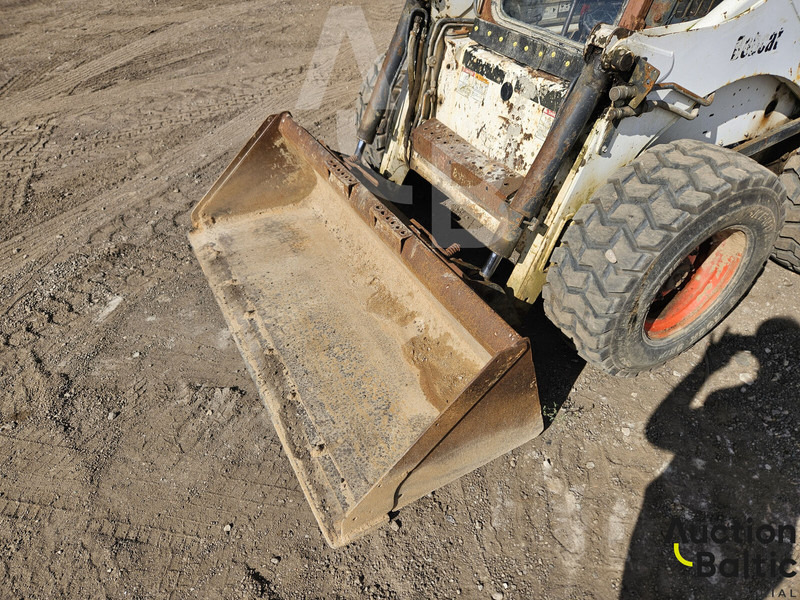 Kompaktiekrāvējs Bobcat 873: foto 9