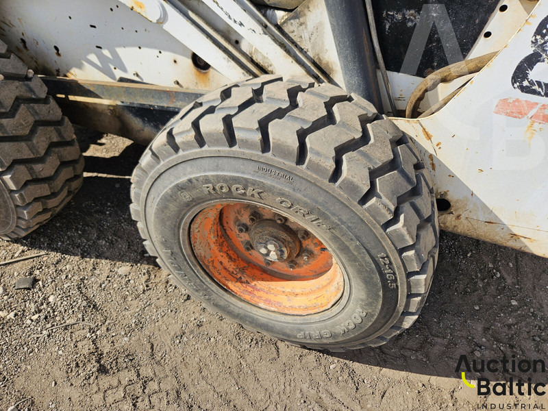 Kompaktiekrāvējs Bobcat 873: foto 18